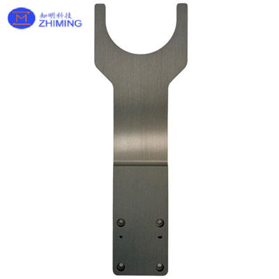 comprar Efector de extremo de cerámica SiC personalizado para el manejo de obleas Fabricación en línea