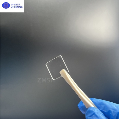 Vidrio óptico de ventana cuadrada de zafiro resistente al desgaste Alta transmisión personalizable