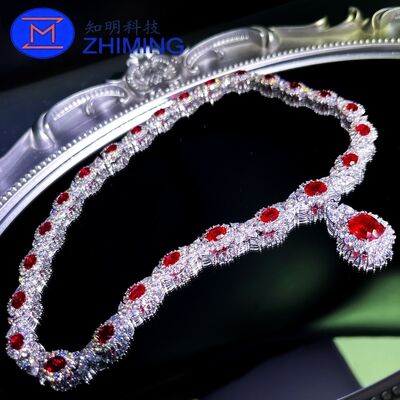 Collar de zafiro rojo de sangre de paloma creado en el laboratorio